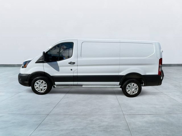 Certified 2025 Ford Transit 250 Low Roof w/ Exterior Upgrade Package RWD image 4