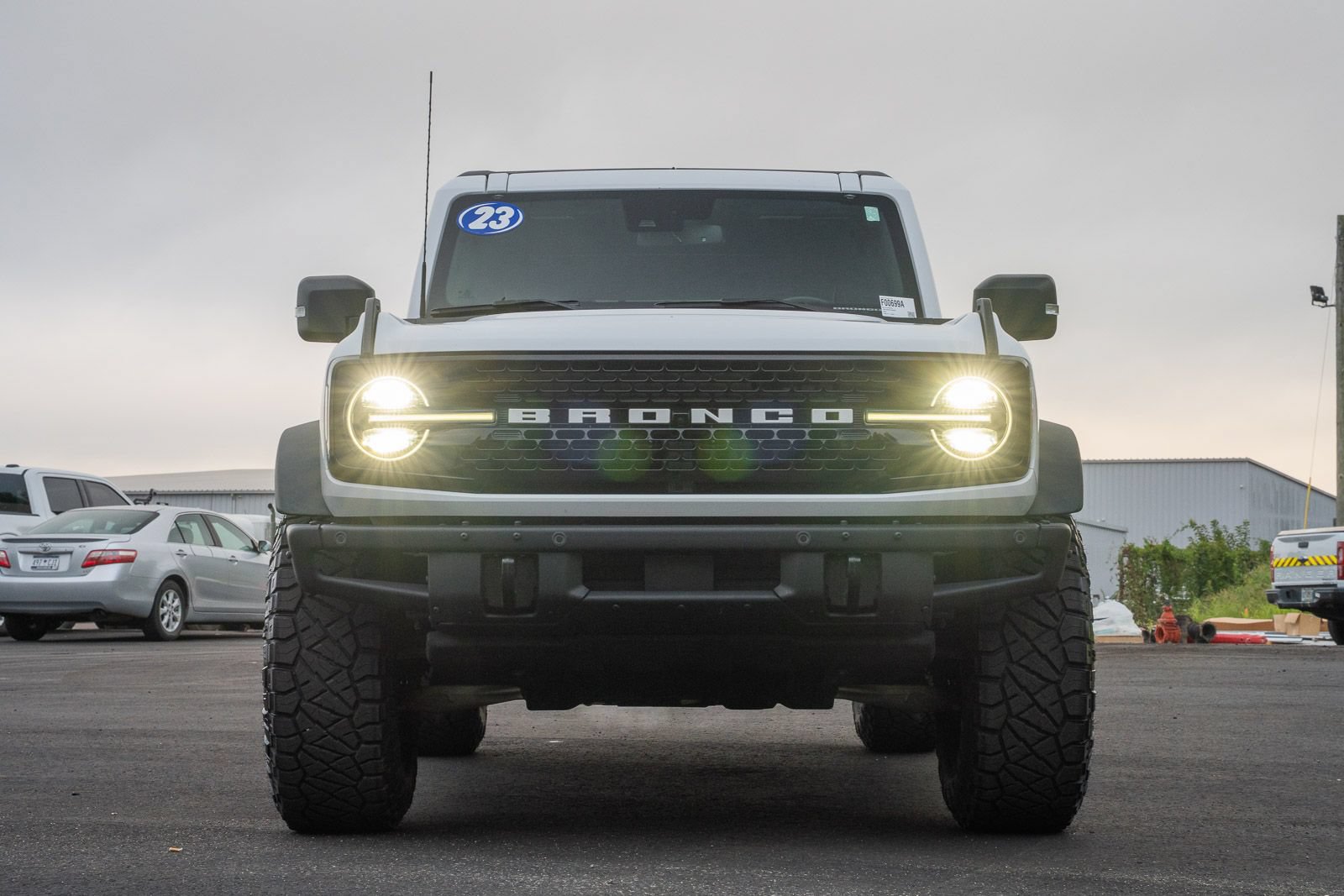 Certified 2023 Ford Bronco Wildtrak AWD/4WD image 2