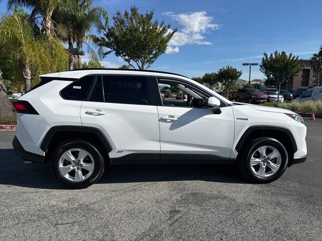 Used 2021 Toyota RAV4 XLE w/ Convenience Package AWD/4WD image 2
