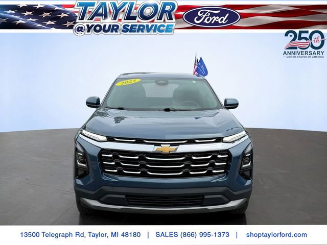 Used 2025 Chevrolet Equinox LT FWD image 2