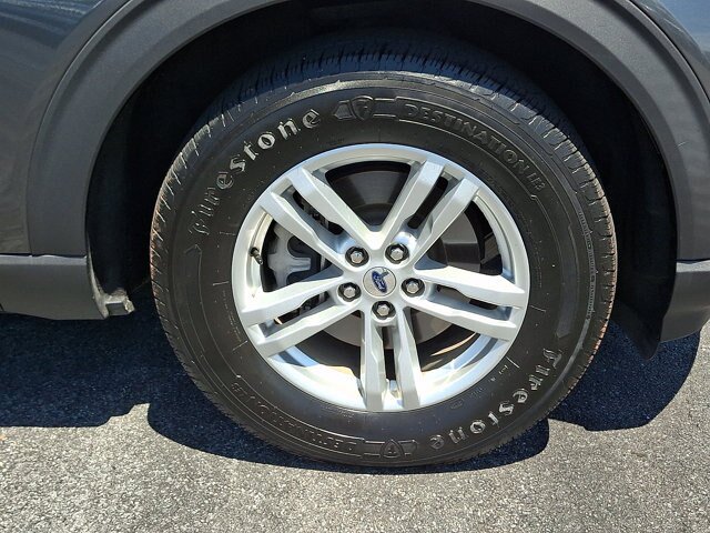 Certified 2020 Ford Explorer XLT w/ Equipment Group 202A AWD/4WD image 9