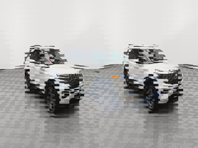 Certified 2021 Ford Explorer XLT w/ Equipment Group 202A image 39