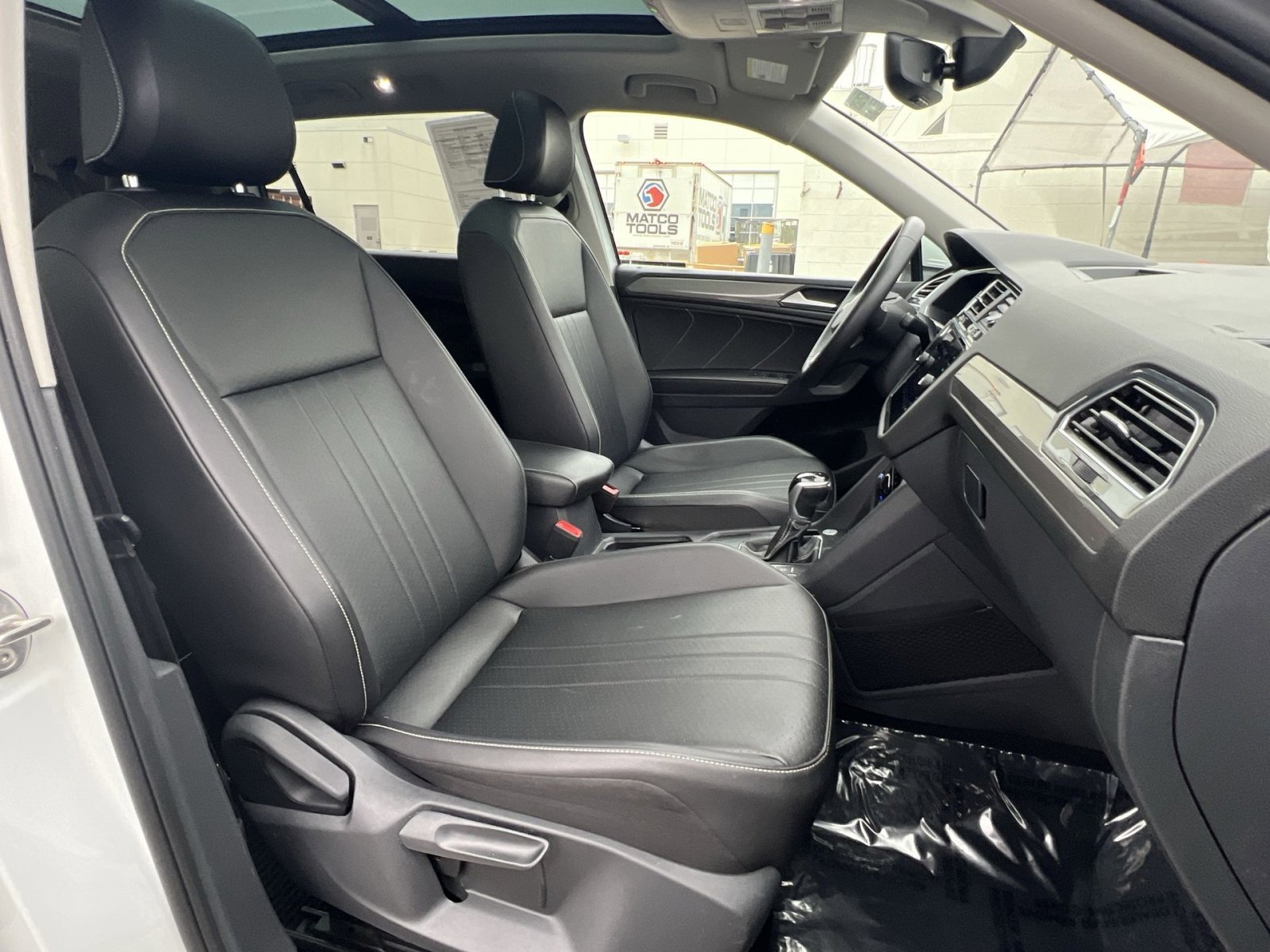 Used 2022 Volkswagen Tiguan SE image 26