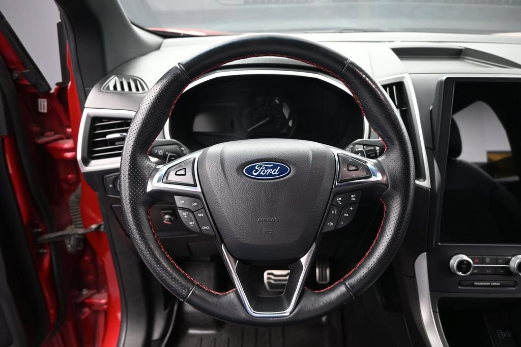 Certified 2021 Ford Edge ST-Line w/ Class II Trailer Tow Package AWD/4WD image 13