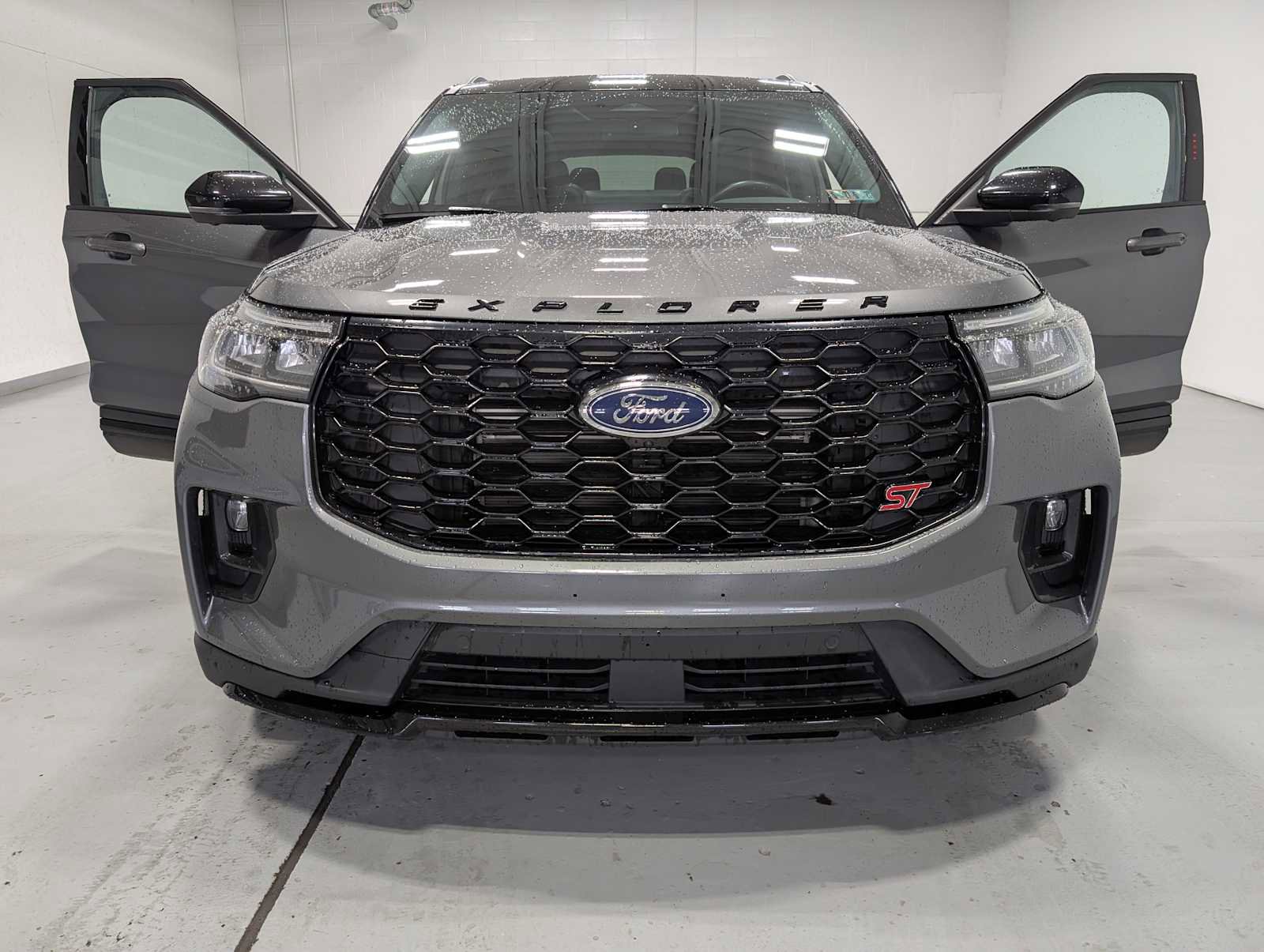 Certified 2025 Ford Explorer ST AWD/4WD image 15