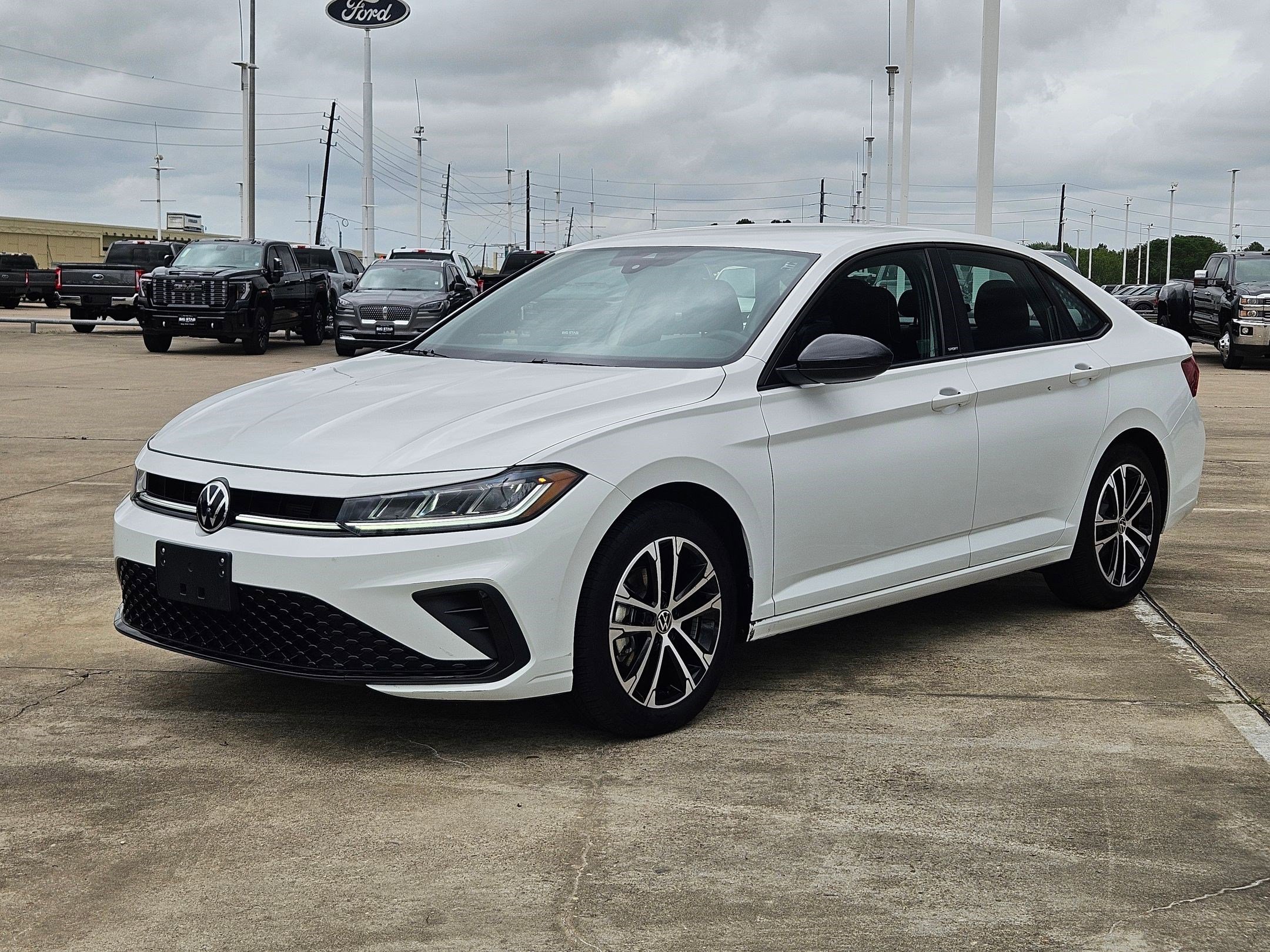 Used 2025 Volkswagen Jetta Sport FWD image 10