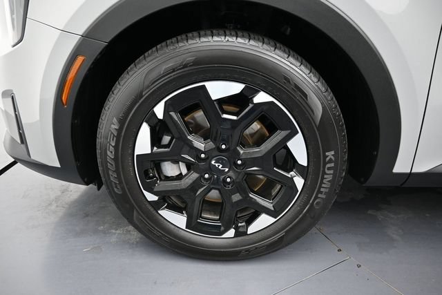 Used 2025 Kia Sorento S FWD image 10