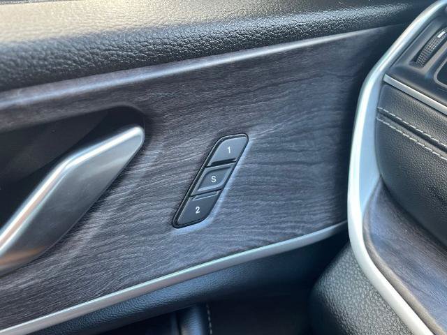 Used 2022 Jeep Grand Cherokee L Limited AWD/4WD image 39