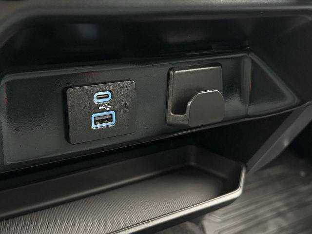 Certified 2024 Ford F150 XLT w/ FX4 Off-Road Package image 23