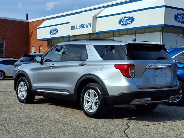 Certified 2024 Ford Explorer XLT w/ Equipment Group 202A AWD/4WD image 2