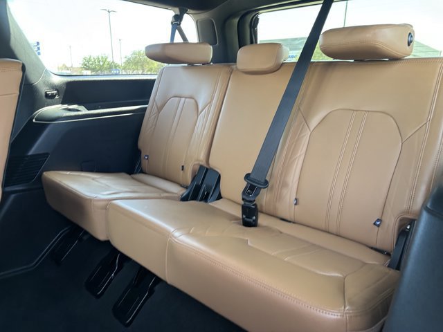 Certified 2024 Ford Expedition Max Platinum image 18