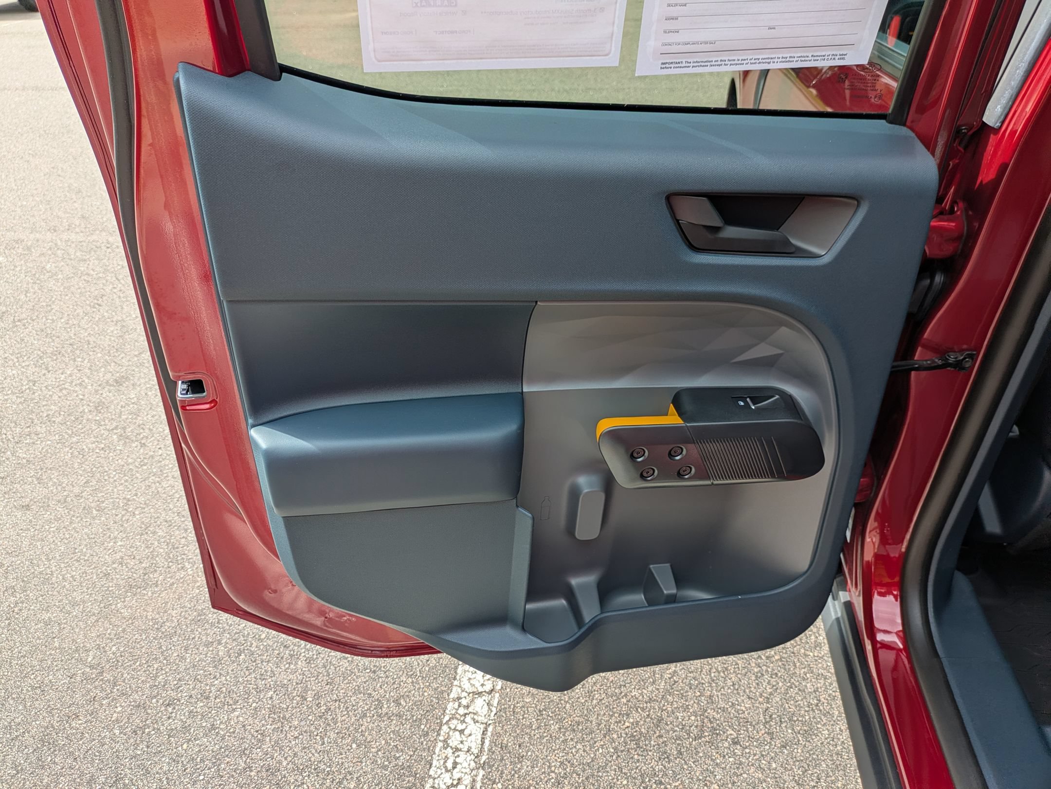 Certified 2025 Ford Maverick Tremor AWD/4WD image 30
