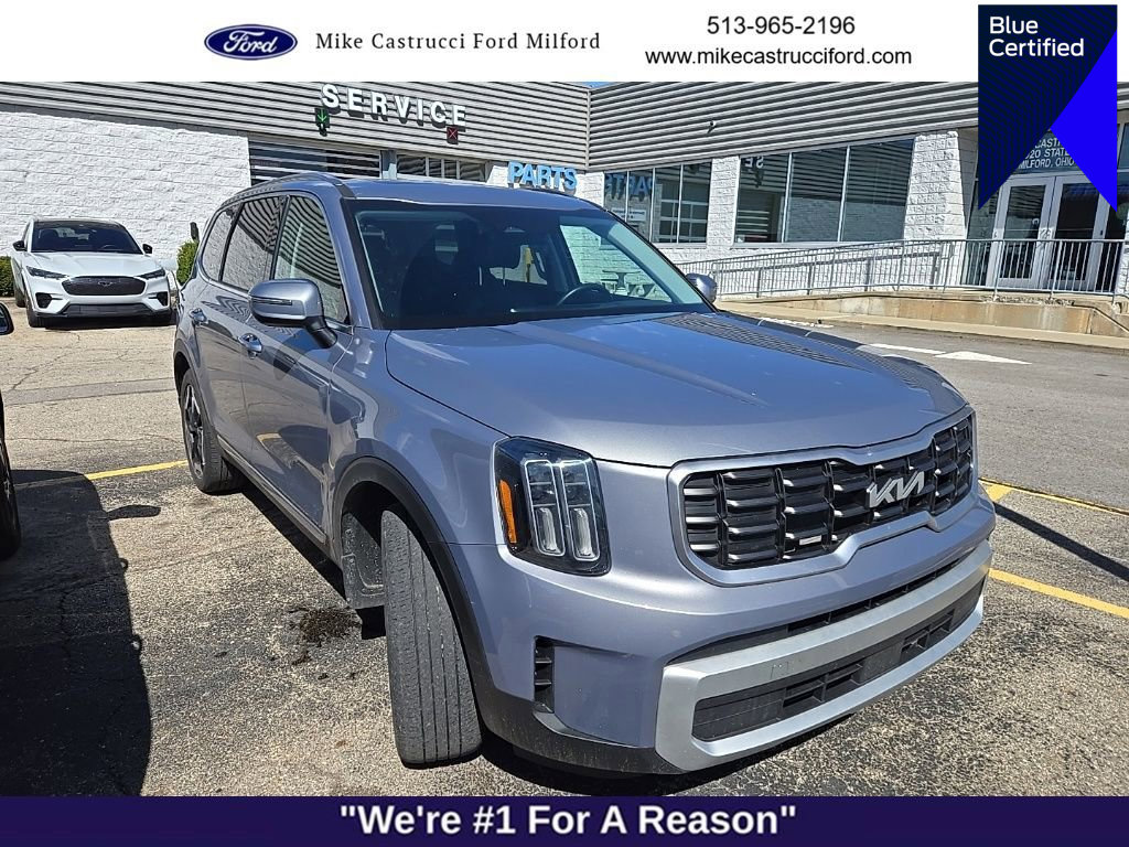Used 2024 Kia Telluride S w/ S Sunroof Package