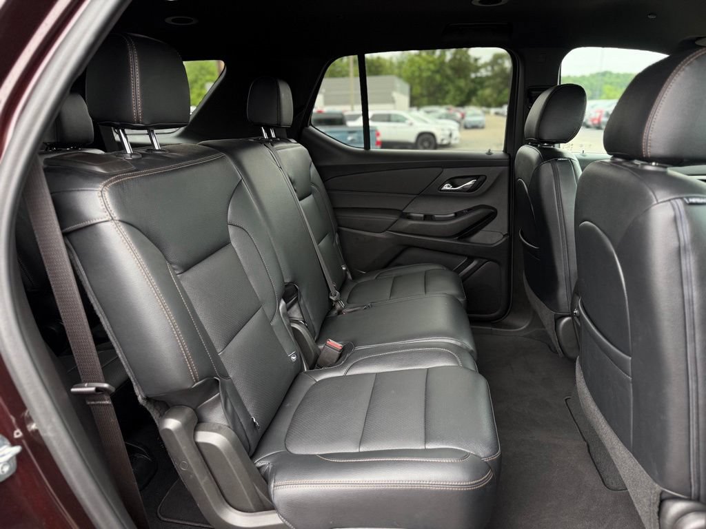 Used 2023 Chevrolet Traverse LT AWD/4WD image 17