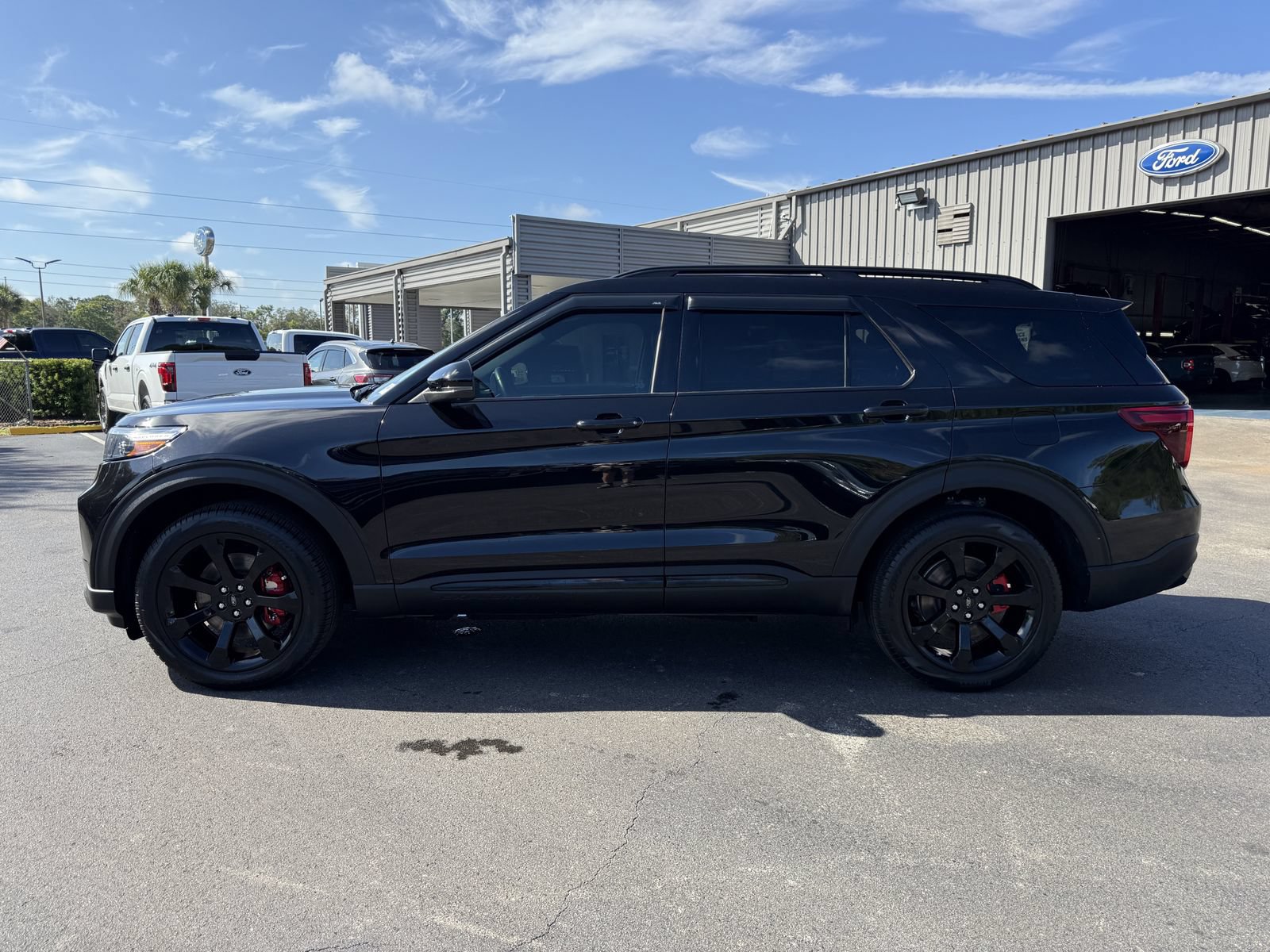Certified 2023 Ford Explorer ST w/ Equipment Group 401A AWD/4WD image 8