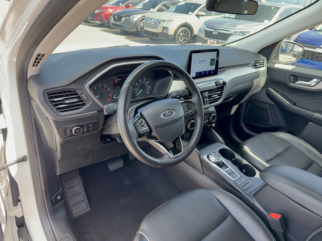 Certified 2022 Ford Escape SEL image 10