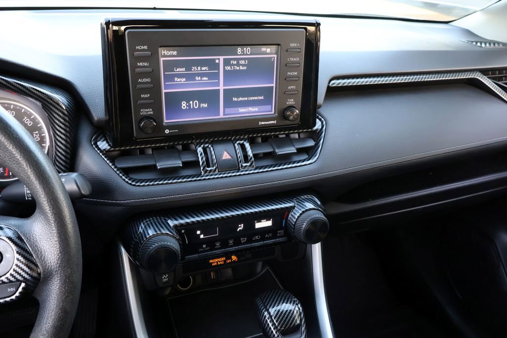 Used 2021 Toyota RAV4 LE FWD image 28