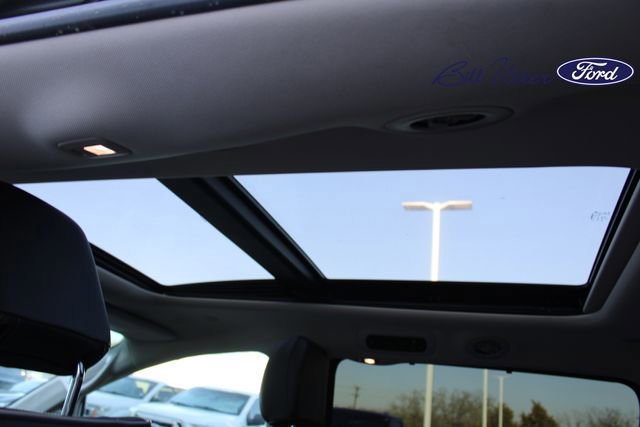 Used 2023 Chrysler Pacifica Limited image 17