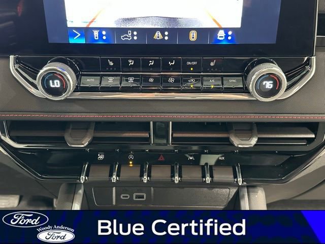 Used 2024 Chevrolet Colorado Z71 w/ Z71 Convenience Package 2 image 17