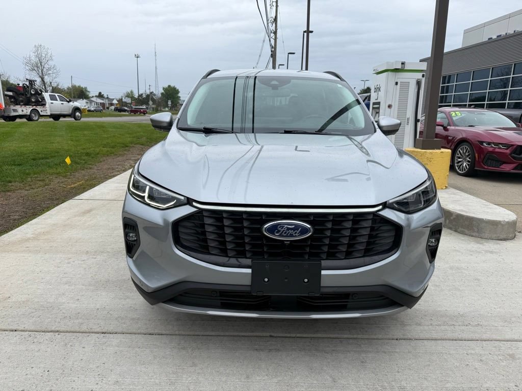Certified 2024 Ford Escape Platinum AWD/4WD image 6