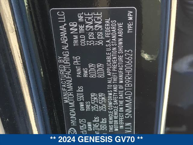 Used 2024 Genesis GV70 2.5T w/ Select Package AWD/4WD image 24