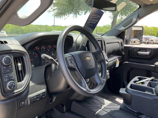 Used 2025 Chevrolet Silverado 2500 Custom w/ Custom Value Package AWD/4WD image 5