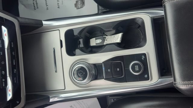 Certified 2022 Ford Explorer XLT w/ Equipment Group 202A AWD/4WD image 12