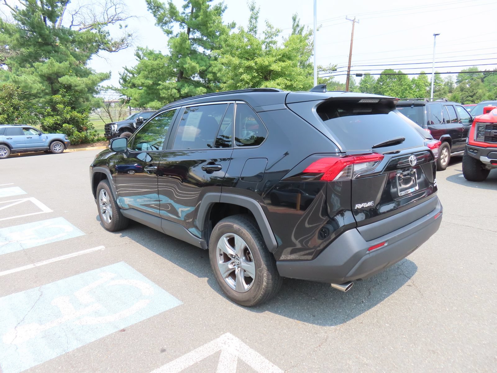 Used 2024 Toyota RAV4 XLE w/ Weather Package AWD/4WD image 7