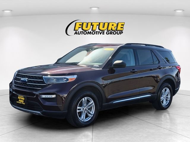 Certified 2023 Ford Explorer XLT w/ Equipment Group 202A AWD/4WD image 8