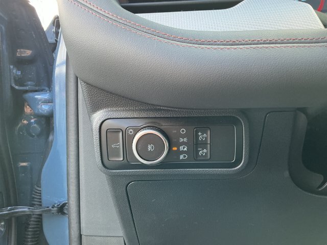 Certified 2025 Ford Explorer Active w/ Active Comfort Package AWD/4WD image 26