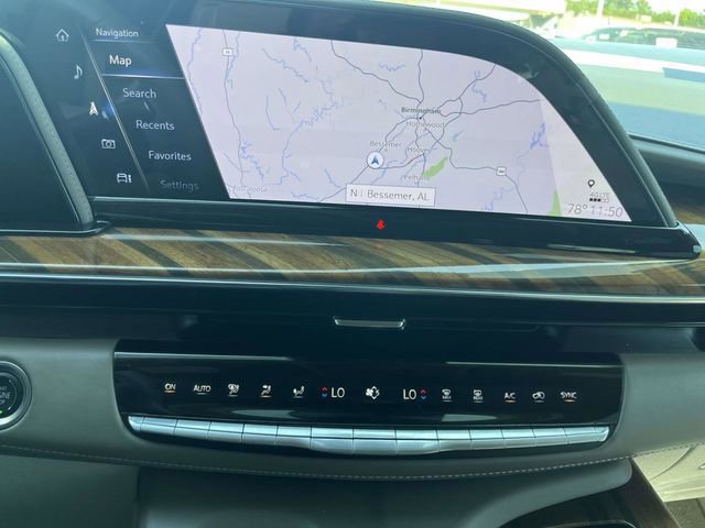 Used 2024 Cadillac Escalade ESV Premium Luxury Platinum image 19