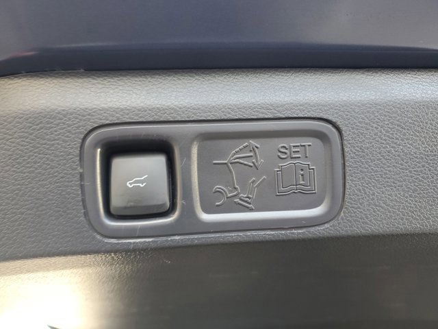 Certified 2023 Ford Expedition Max Limited image 9