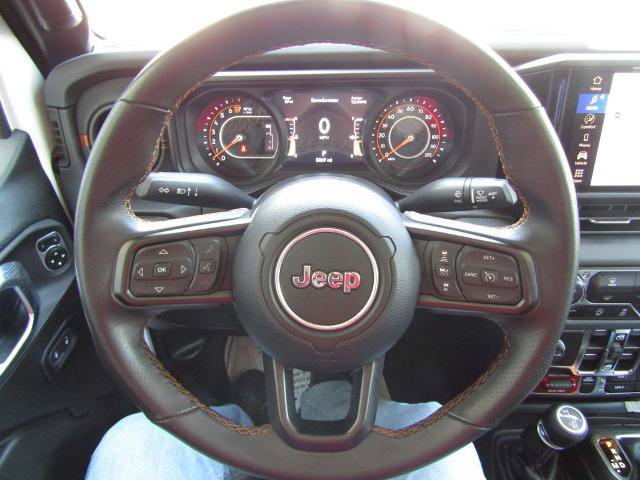 Used 2024 Jeep Gladiator Mojave AWD/4WD image 19