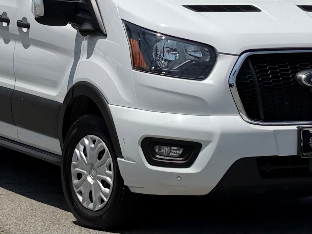 Certified 2023 Ford Transit 350 XLT RWD image 4