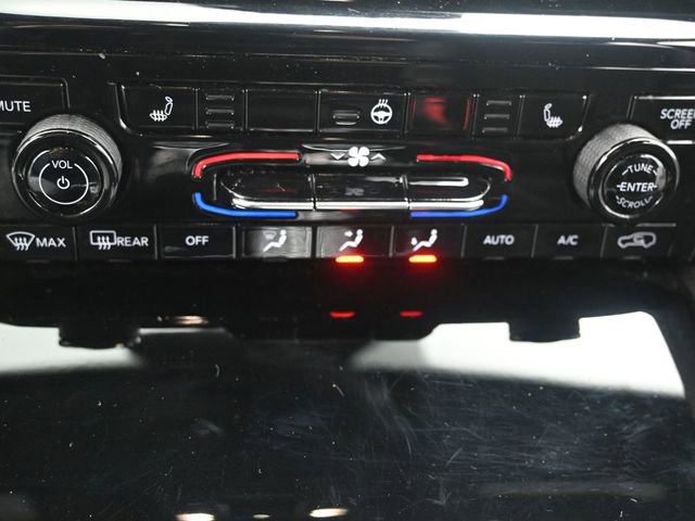 Used 2024 Jeep Grand Cherokee L Laredo AWD/4WD image 14