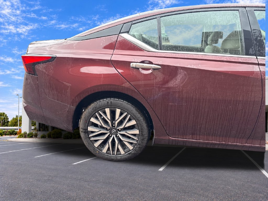 Used 2025 Nissan Altima 2.5 SV FWD image 30