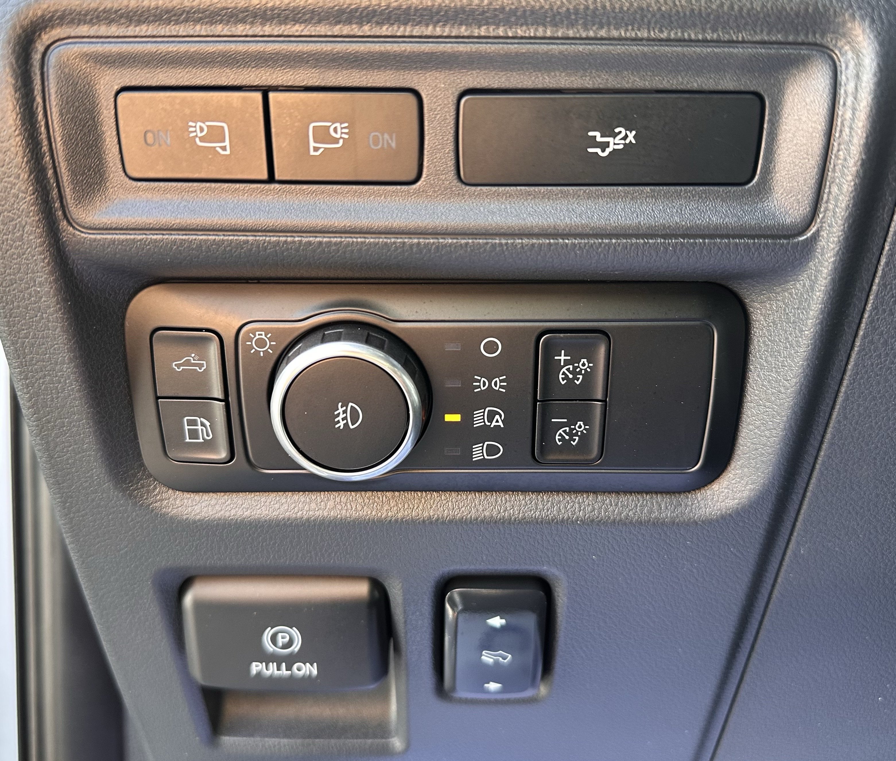 Certified 2024 Ford F150 Lariat w/ FX4 Off-Road Package AWD/4WD image 18