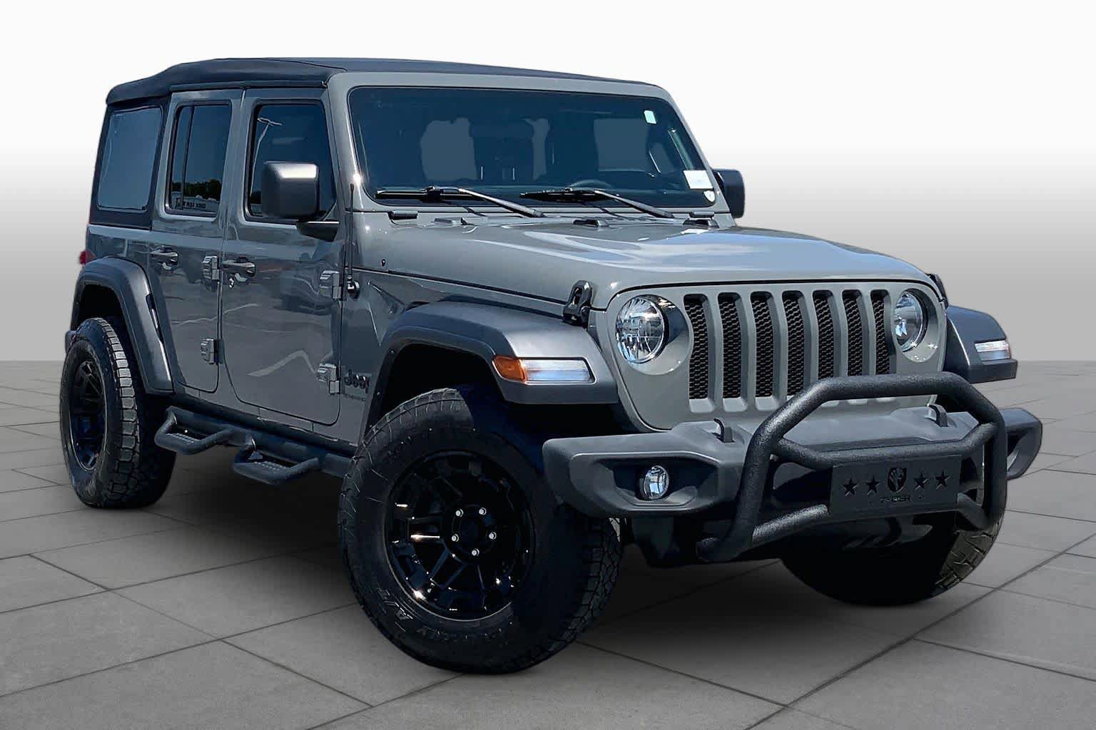 Used 2023 Jeep Wrangler Unlimited Sport AWD/4WD image 3