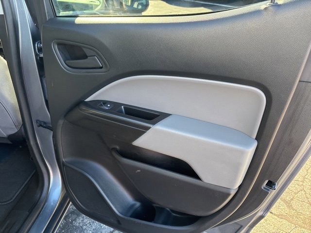 Used 2022 Chevrolet Colorado W/T w/ Custom Special Edition image 37