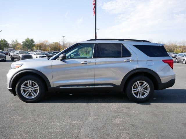 Certified 2022 Ford Explorer XLT w/ Class IV Trailer Tow Package AWD/4WD image 5