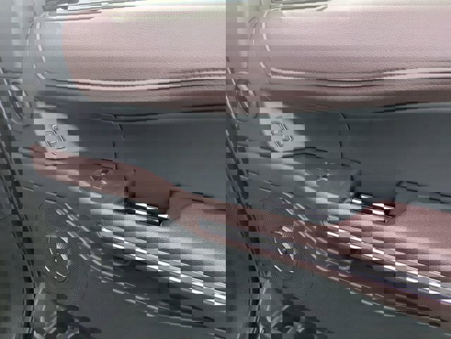 Certified 2024 Ford Expedition Limited image 35