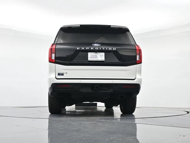 Certified 2025 Ford Expedition Active AWD/4WD image 44