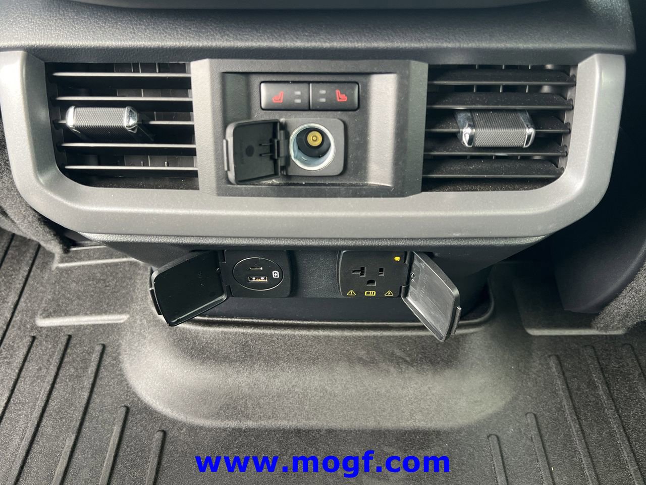 Certified 2023 Ford F150 Lightning Lariat w/ Equipment Group 511A High image 31