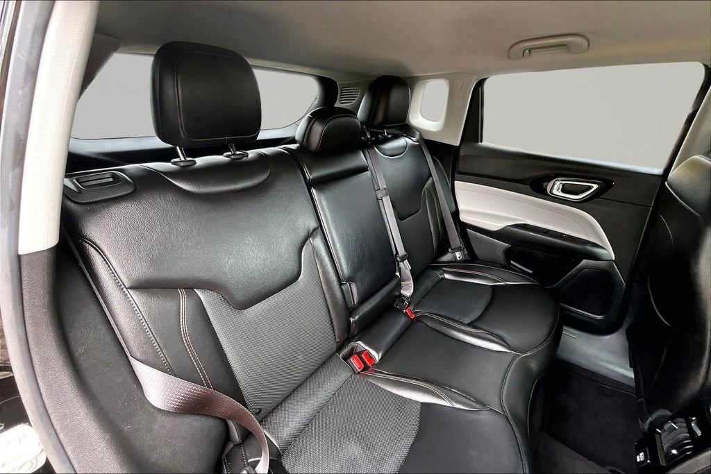 Used 2022 Jeep Compass Limited AWD/4WD image 27