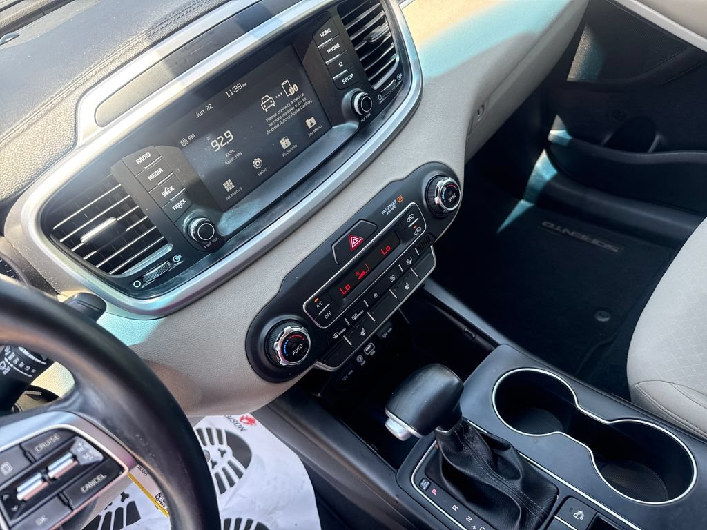 Used 2020 Kia Sorento LX w/ LX I4 Convenience Package AWD/4WD image 17