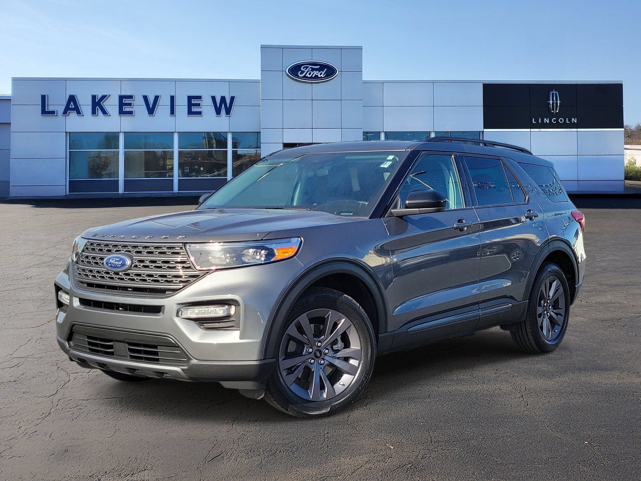 Certified 2023 Ford Explorer XLT w/ Equipment Group 202A