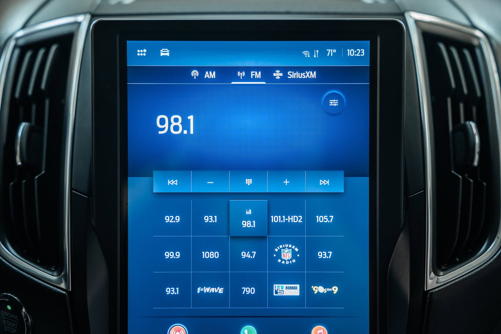 Certified 2022 Ford Edge Titanium AWD/4WD image 30