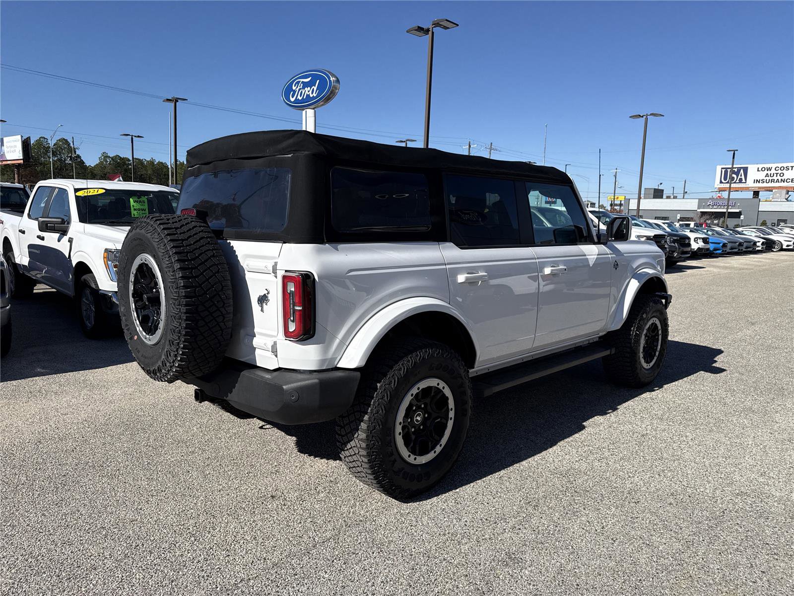 Certified 2021 Ford Bronco Outer Banks image 3