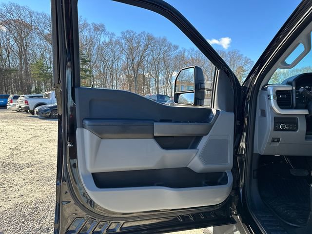 Certified 2025 Ford F450 XLT w/ Camper Package image 21