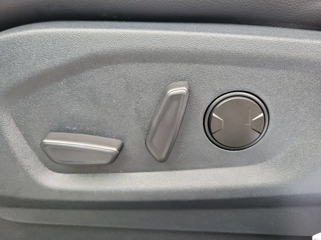 Certified 2024 Ford Edge ST-Line AWD/4WD image 11